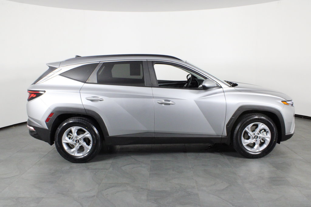 Certified 2024 Hyundai Tucson SEL FWD image 12