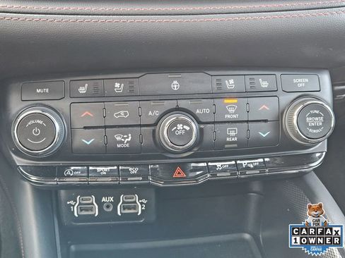 Used 2023 Dodge Durango GT image 23