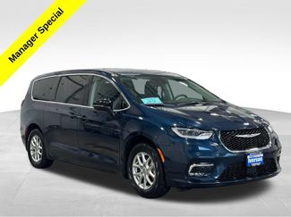 Used 2024 Chrysler Pacifica Touring-L FWD 360° Tour
