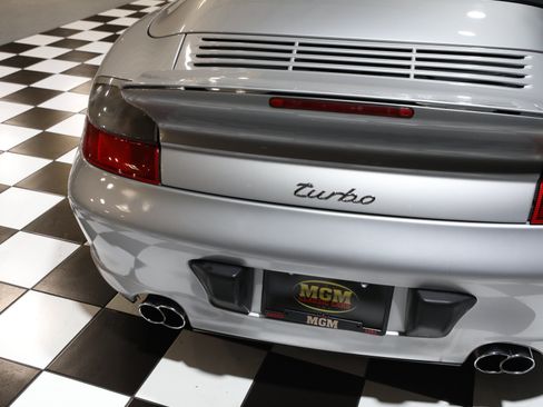 Used 2004 Porsche 911 Turbo AWD/4WD image 37