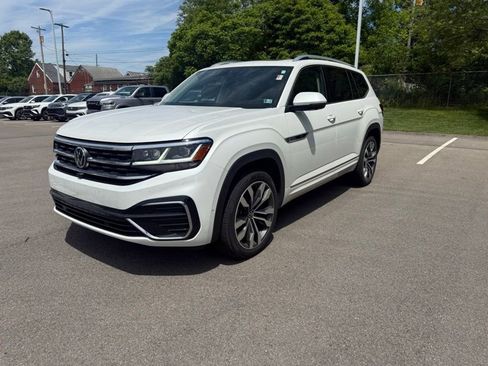 Used 2023 Volkswagen Atlas SEL Premium AWD/4WD image 3