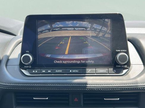 Used 2026 Nissan Rogue SV FWD image 21