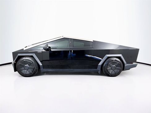 Used 2024 Tesla Cybertruck Cyberbeast AWD/4WD image 8