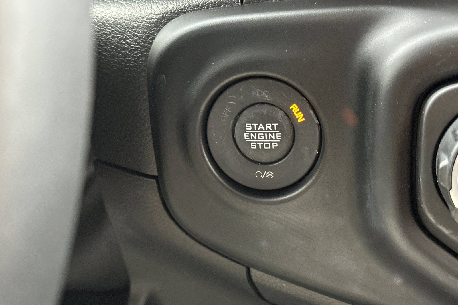 Used 2023 Jeep Wrangler Sport AWD/4WD image 22