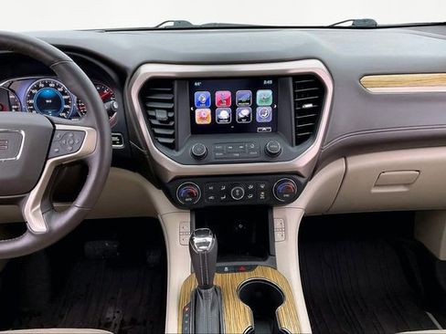 Used 2017 GMC Acadia Denali w/ Technology Package image 9