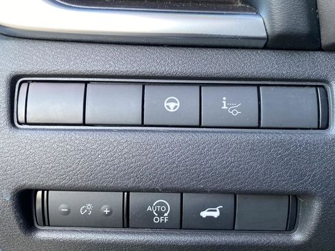 Certified 2023 Nissan Rogue Platinum w/ Platinum Premium Package AWD/4WD image 38