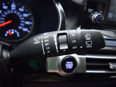 Used 2023 Kia Seltos S AWD/4WD image 35