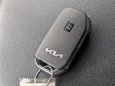 Used 2024 Kia Sportage EX FWD image 32
