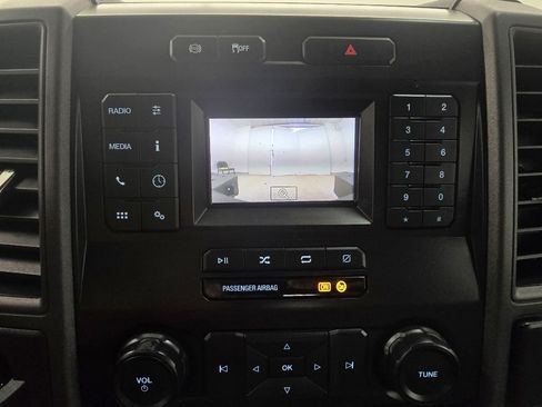 Used 2022 Ford F250 XL w/ Power Equipment Group image 18