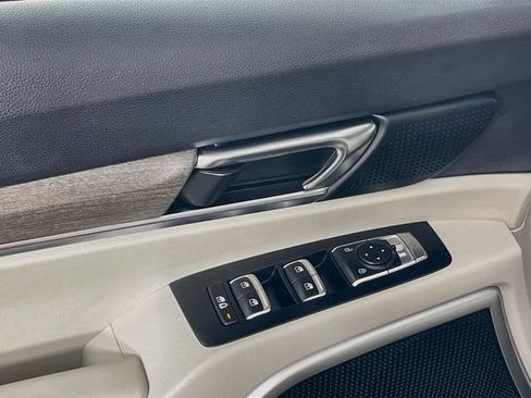 Used 2021 Kia Telluride EX w/ EX Premium Package FWD image 19