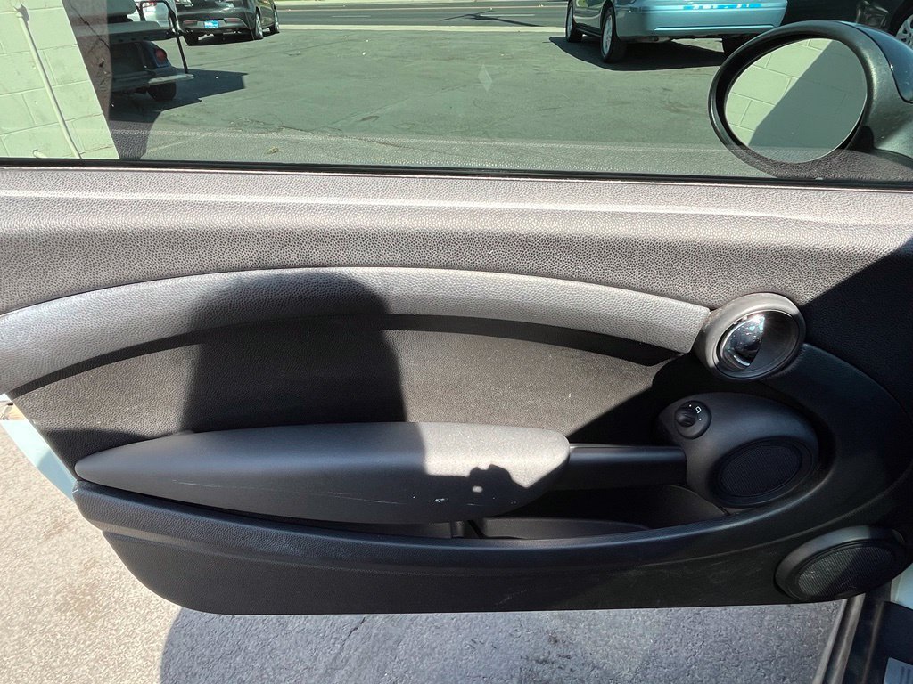 Used 2013 MINI Cooper Hardtop FWD image 13