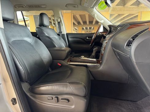 Used 2019 INFINITI QX80 Luxe image 32