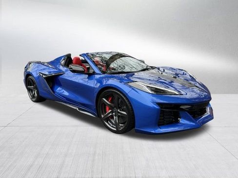 Used 2023 Chevrolet Corvette Z06 image 17
