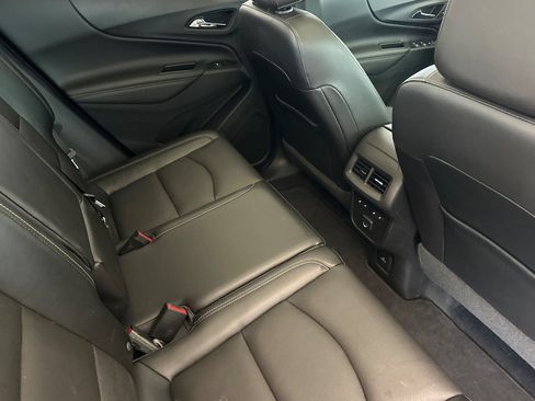 Used 2021 Chevrolet Equinox Premier FWD image 19