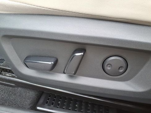 Certified 2023 Nissan Rogue SV w/ SV Premium B Package image 16