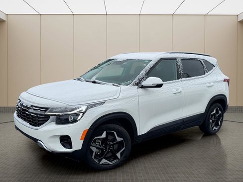 Used 2024 Kia Seltos EX image 1