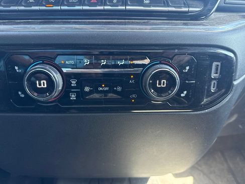 Used 2023 Chevrolet Silverado 1500 LT AWD/4WD image 23