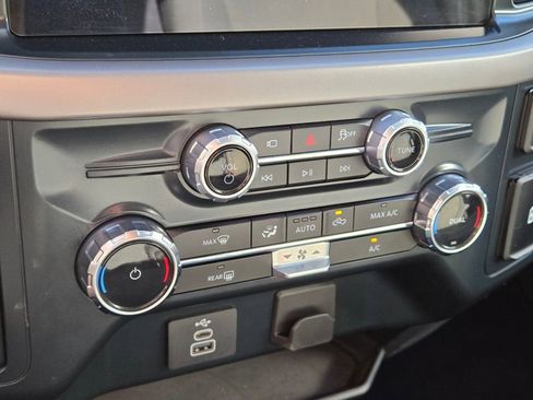 Used 2025 Ford F150 XLT w/ Equipment Group 301A Standard image 26