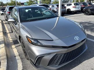 Used 2025 Toyota Camry SE FWD video 1