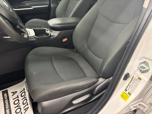 Used 2024 Toyota RAV4 LE image 13