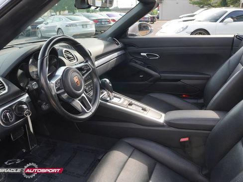 Used 2018 Porsche 718 Boxster S RWD image 22