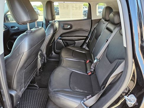 Used 2021 Jeep Compass Latitude FWD image 27