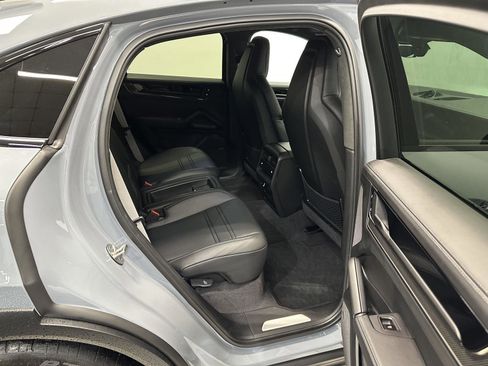 Certified 2024 Porsche Cayenne Turbo GT image 40