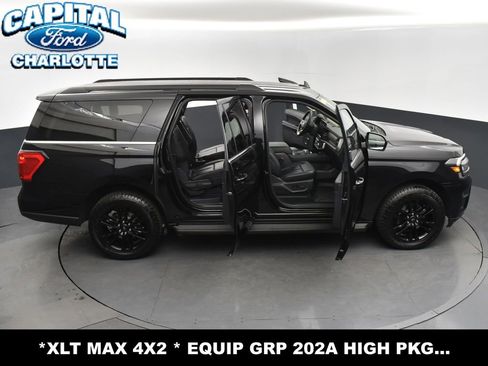 Used 2024 Ford Expedition Max XLT image 36