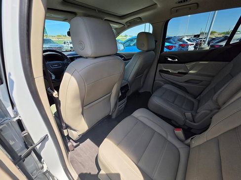 Used 2019 GMC Acadia Denali w/ Technology Package AWD/4WD image 14