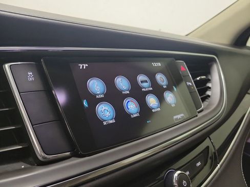 Used 2019 Buick Enclave Essence image 28