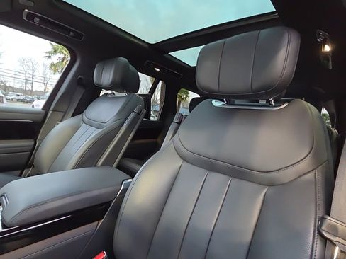 Certified 2024 Land Rover Range Rover Autobiography image 14