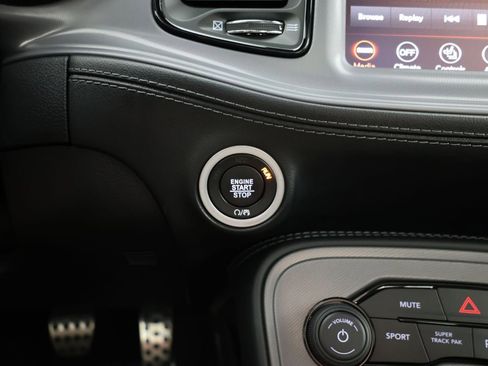 Used 2023 Dodge Challenger R/T RWD image 19