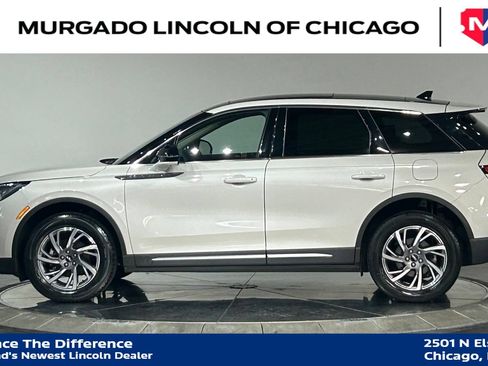 Used 2024 Lincoln Corsair AWD w/ Equipment Group 101A image 5