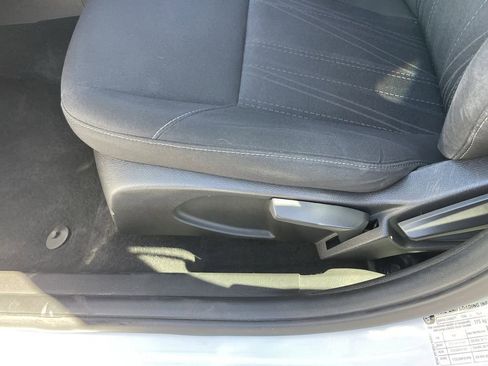 Used 2017 Ford Focus SE image 19