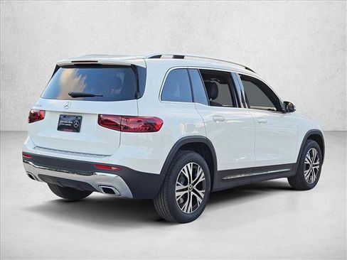 New 2026 Mercedes-Benz GLB 250 image 2