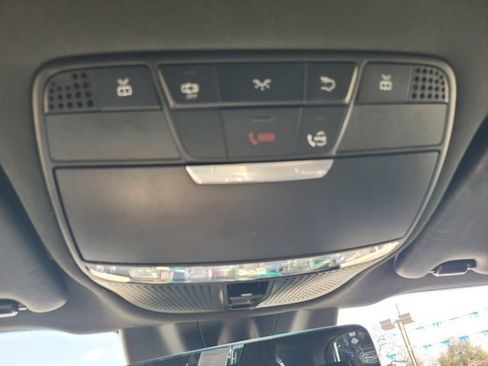 Used 2022 Mercedes-Benz GLC 300 4MATIC image 22