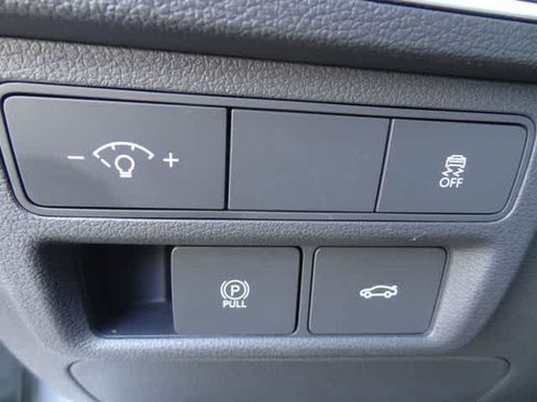 Used 2025 Hyundai Sonata SEL FWD image 16