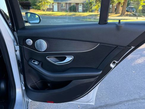 Used 2019 Mercedes-Benz C 300 4MATIC Sedan image 30