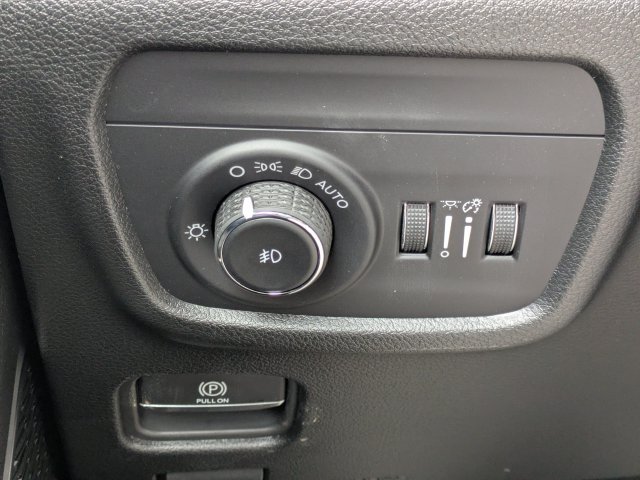 New 2026 Jeep Grand Cherokee Limited w/ Limited Altitude Package RWD image 28