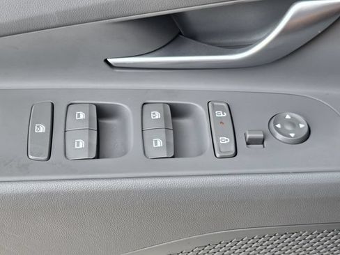 Certified 2025 Hyundai Elantra Hybrid FWD image 15