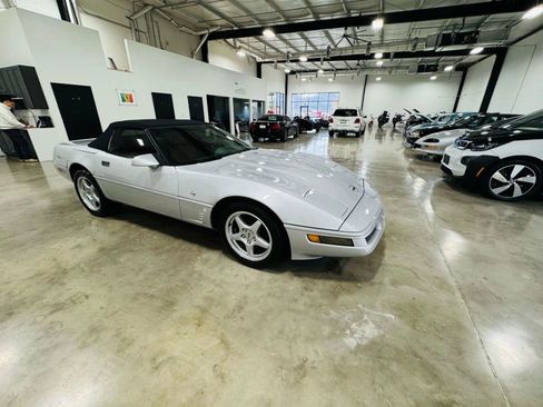 Used 1996 Chevrolet Corvette Convertible image 6