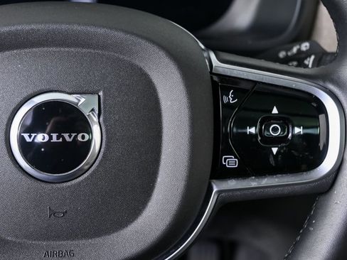 Certified 2025 Volvo XC90 B6 Plus AWD/4WD image 13