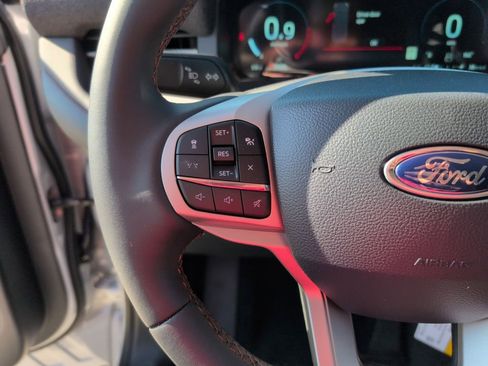 New 2026 Ford Explorer Active image 30