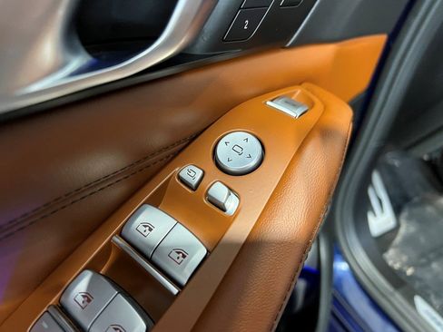 Used 2023 BMW X7 M60i w/ Executive Package image 33