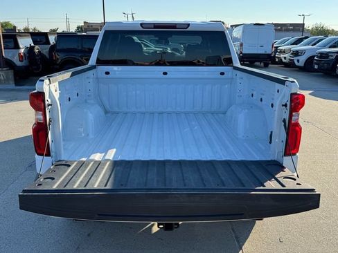 Used 2024 Chevrolet Silverado 1500 RST w/ Z71 Off-Road Package AWD/4WD image 7