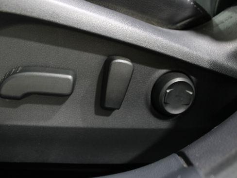 Used 2020 Subaru Outback Limited image 4