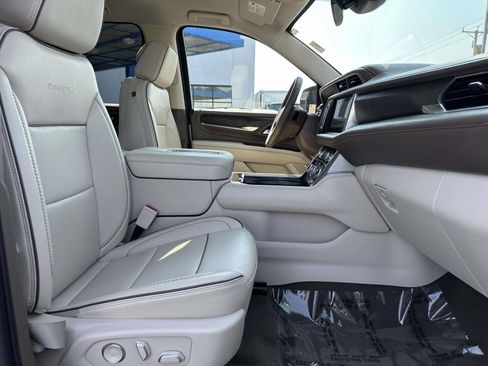 Certified 2023 GMC Yukon XL Denali AWD/4WD image 28