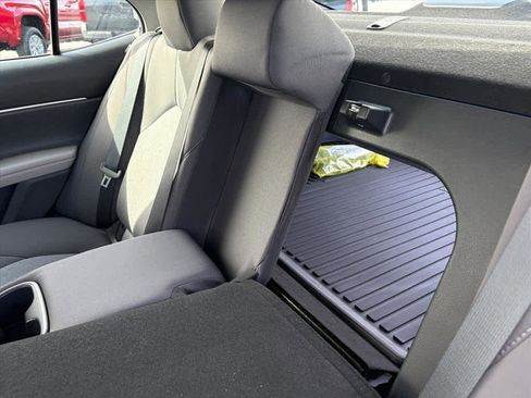 Used 2023 Toyota Camry LE image 9