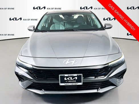 Used 2024 Hyundai Elantra Limited FWD image 2