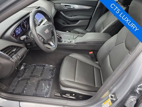 Used 2023 Cadillac CT5 Luxury RWD image 9